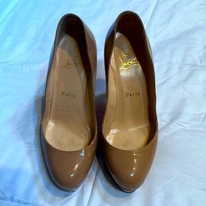 Christian Louboutin Platform sz EU 36